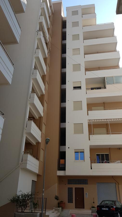 Appartamento Giallo Vlorë エクステリア 写真